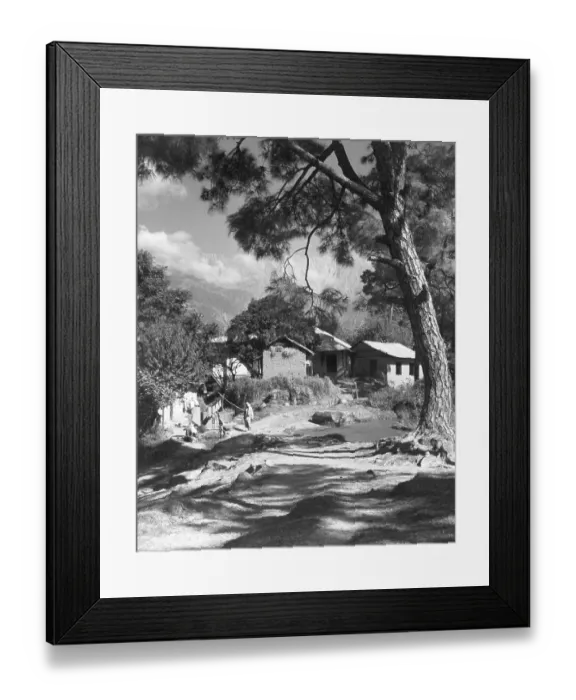 Framed Print : A picture of Hos hiarpur Village, Punjab, India 1940's Framed Print : A picture of Hos hiarpur Village, Punjab, India 1940's