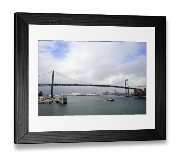 Framed Print : The Vincent Thomas bridge completed in 1961 and opened to traffic 1963, only suspension bridge in the world supported entirely on piles, Los Angeles, L.A. California, U.S.A. United States of America Framed Print : The Vincent Thomas bridge completed in 1961 and opened to traffic 1963, only suspension bridge in the world supported entirely on piles, Los Angeles, L.A. California, U.S.A. United States of America