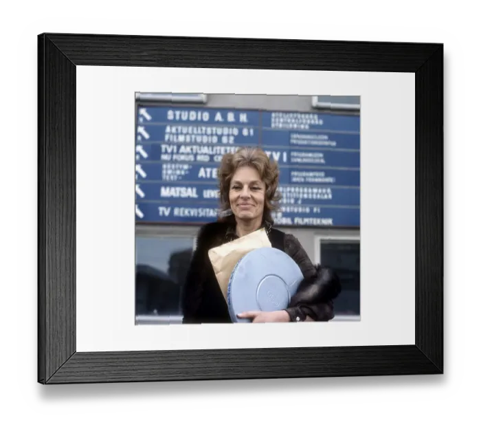 Framed Print : Viveca Lindfors. Swedish-American Actress. 1920-1995. Picture taken in the 1970s Framed Print : Viveca Lindfors. Swedish-American Actress. 1920-1995. Picture taken in the 1970s