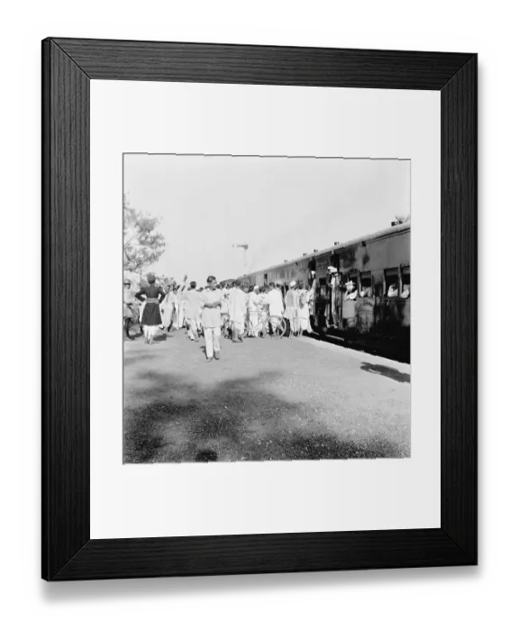 Framed Print : People at a train station, 1945