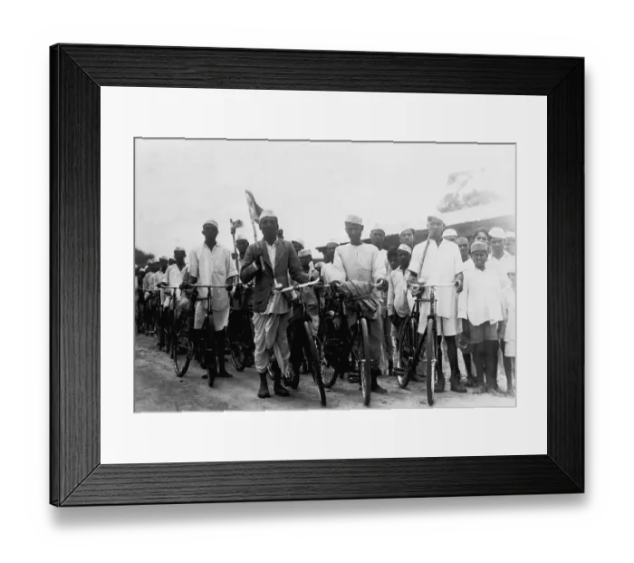 Framed Print : Bicyclists who came to Urlikanchan (near Pune) in order to meet Mahatma Gandhi, 1946 Framed Print : Bicyclists who came to Urlikanchan (near Pune) in order to meet Mahatma Gandhi, 1946