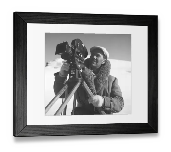 Framed Print : Filming in the 1940s. Rolf Husberg. Swedish film director. (1908-1998). Here photographed by a film camera on a tripod during the shooting of the film In Life and Death. The film was shot in the wilderness of Lapland in the snowy mountains Framed Print : Filming in the 1940s. Rolf Husberg. Swedish film director. (1908-1998). Here photographed by a film camera on a tripod during the shooting of the film In Life and Death. The film was shot in the wilderness of Lapland in the snowy mountains