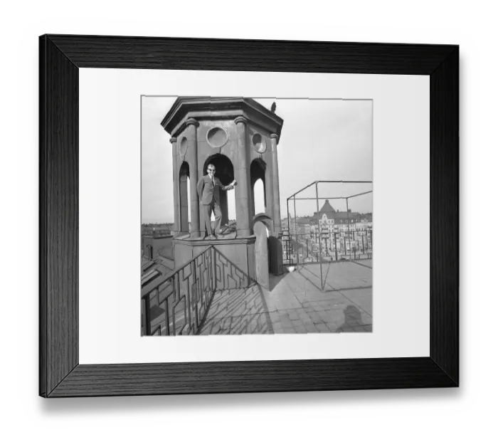 Framed Print : Anders Franzen (1918-1993) Swedish marine engineer and amateur researcher, professor. In 1956, he located the sunken royal ship Vasa, which was salvaged in 1959-1961. Picture taken in 1964 Framed Print : Anders Franzen (1918-1993) Swedish marine engineer and amateur researcher, professor. In 1956, he located the sunken royal ship Vasa, which was salvaged in 1959-1961. Picture taken in 1964