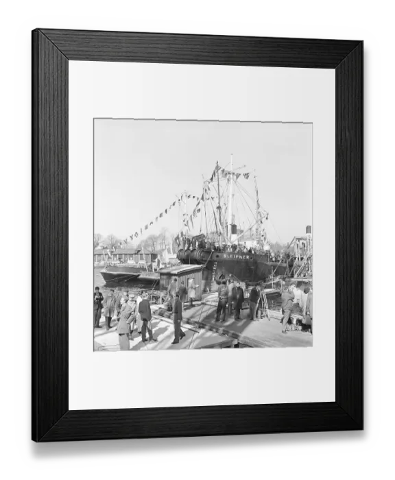 Framed Print : Vasa or Wasa is a Swedish warship built between 1626 and 1628. The ship sank after sailing roughly 1, 300 m (1, 400 yd) into her maiden voyage on 10 August 1628
