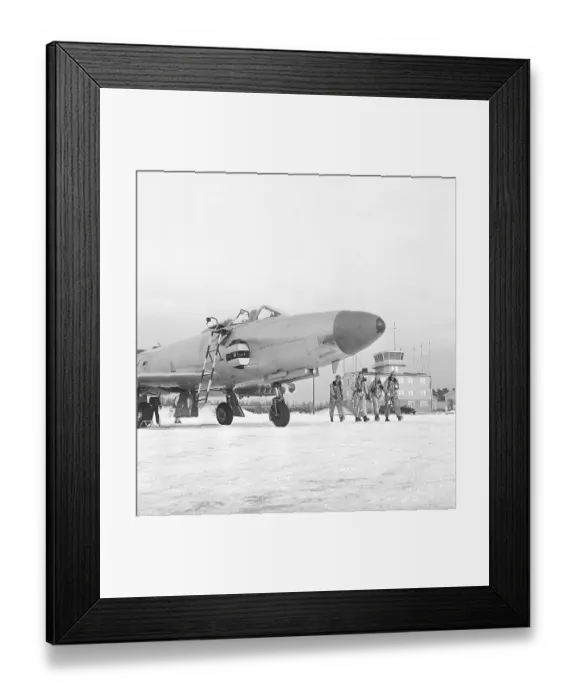 Framed Print : Saab 32 Lansen.A Swedish two-seat fighter plane manufactured by Saab, here with pilots on their way to the plane on the F6 air flotilla in Karlsborg in 1958. Roland Palm ref 11-2-4