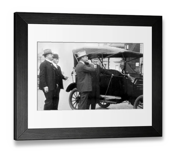 Framed Print : Roald Amundsen. Norwegian polar explorer