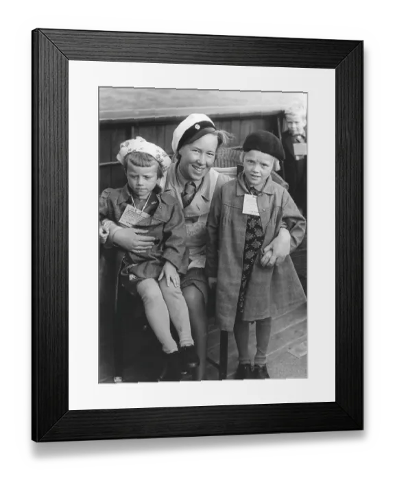 Framed Print : World war 2 in Europe. Finnish children in Sweden during the Second World War in 1941
