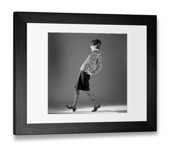 Framed Print : Gunilla Ponten Swedish fashion designer and photo model. Born 14 June 1928, died 29 June 2019. Photographed in 1964 in a period outfit