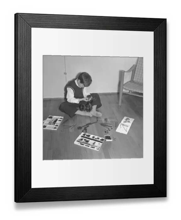 Framed Print : In the spring of 1952, the Swedish artist Mark Sylwan presented a mechanical construction box, called FAC, at the Technical Museum in Stockholm Framed Print : In the spring of 1952, the Swedish artist Mark Sylwan presented a mechanical construction box, called FAC, at the Technical Museum in Stockholm