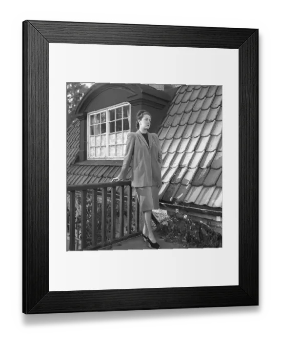 Framed Print : Women's fashion in the 1940s