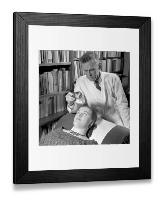 Framed Print : At the Psychologist. A woman is lying on a couch in a psychologist Framed Print : At the Psychologist. A woman is lying on a couch in a psychologist