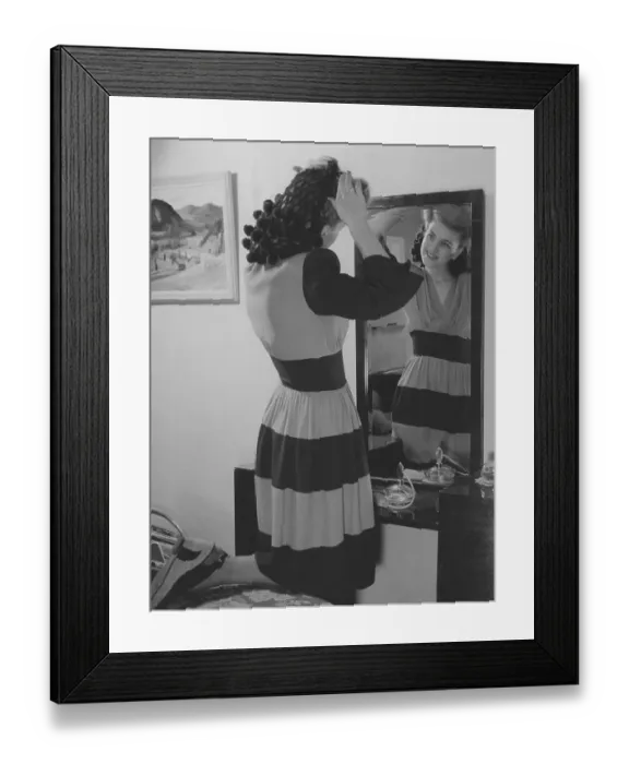 Framed Print : Women's fashion in the 1940s Framed Print : Women's fashion in the 1940s