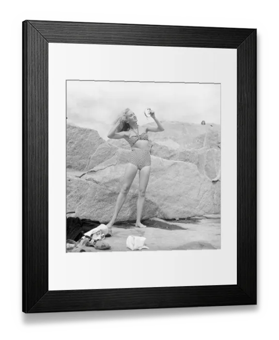 Framed Print : 1940s bikini fashion Framed Print : 1940s bikini fashion