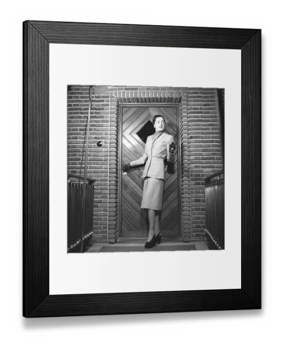 Framed Print : Women's fashion in the 1940s Framed Print : Women's fashion in the 1940s