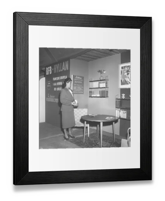 Framed Print : The designers of the Swedish String shelf