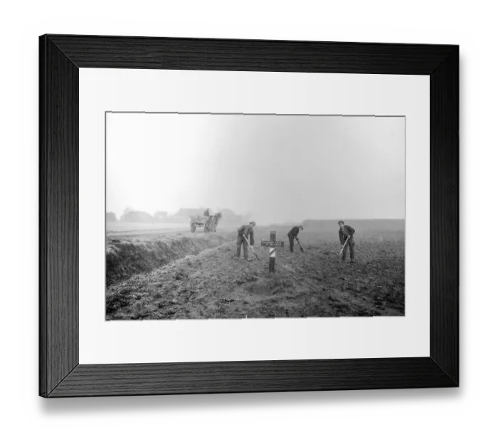 Framed Print : Wooden cross on grave of fallen soldier