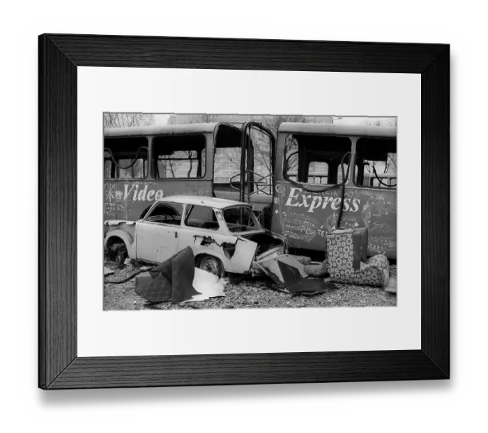 Framed Print : Germany, Berlin, 19.03.1992, destroyed video bus