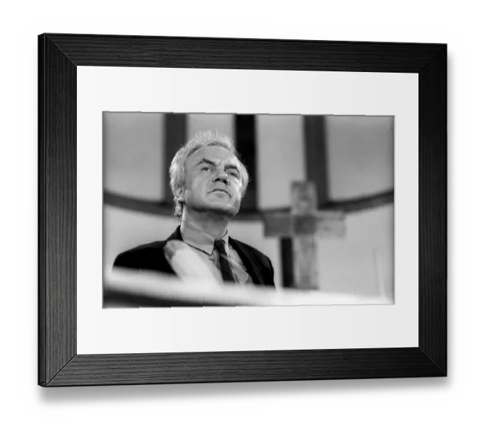 Framed Print : Germany, Berlin, 24 April 1992 Framed Print : Germany, Berlin, 24 April 1992