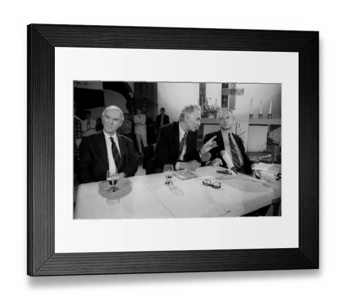 Framed Print : Germany, Berlin, 24.04.1992, Stasi involvement discussion Framed Print : Germany, Berlin, 24.04.1992, Stasi involvement discussion