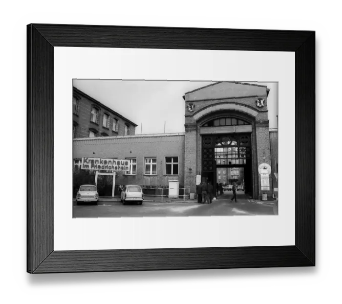 Framed Print : Germany, Berlin, 25.04.1992, Entrance Hospital in Friedrichshain