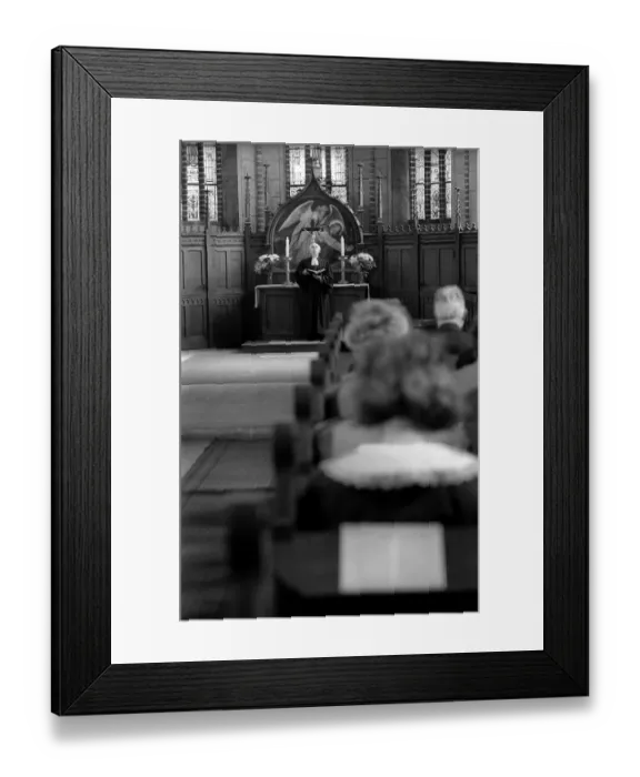 Framed Print : Germany, Stepnitz, 30.04.1992, Divine service in the monastery church of Marienfliess