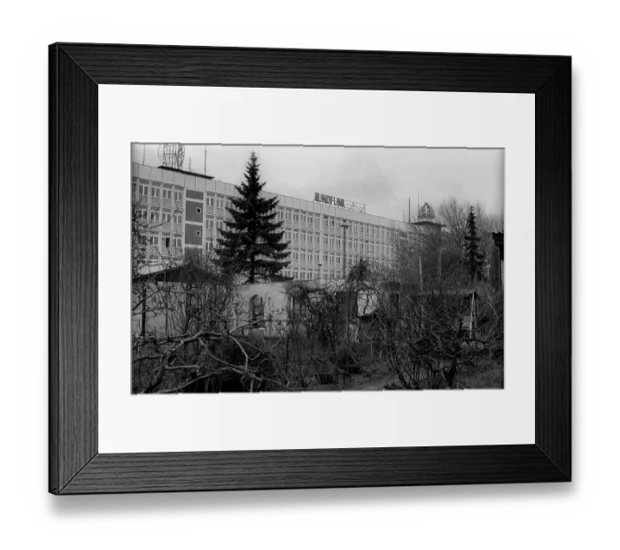 Framed Print : Germany, Berlin, 23 March 1992 Framed Print : Germany, Berlin, 23 March 1992
