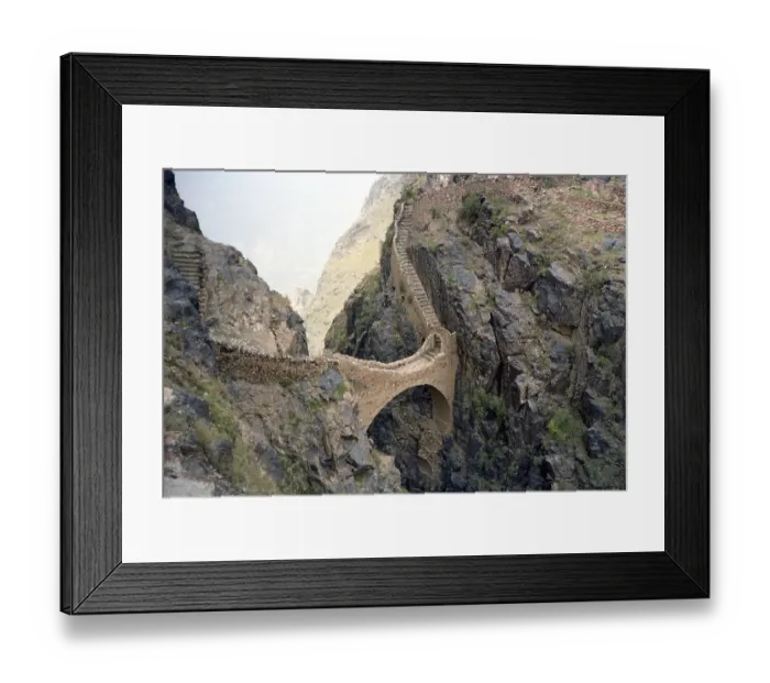 Framed Print : The celebrated Shahara Bridge in Yemen was built across a 300-metre deep gorge in 1620