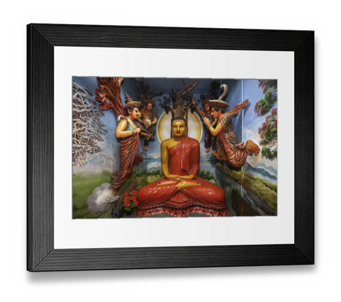 Framed Print : Buddha statue, sitting, Weherahena Temple