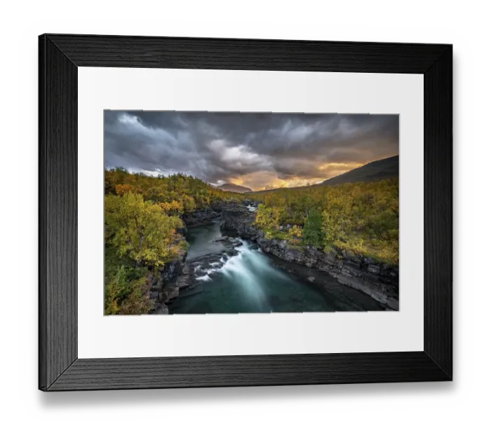 Framed Print : Autumn Abisko Canyon with dramatic lighting