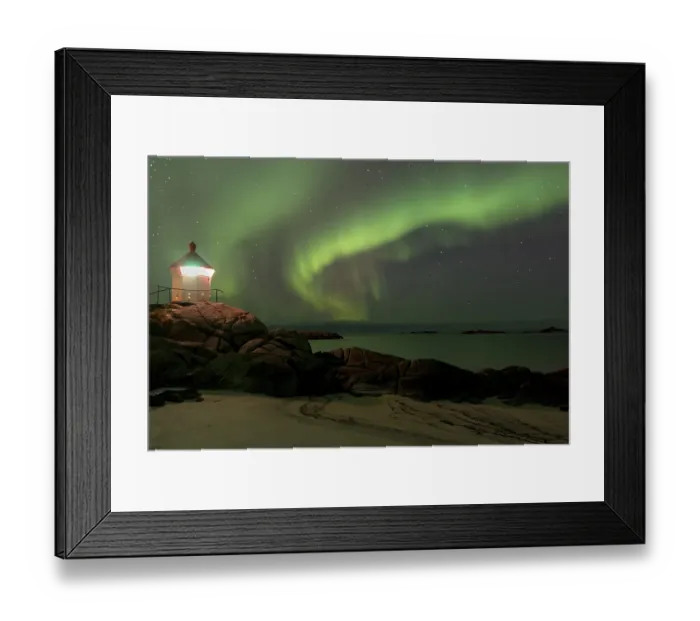 Framed Print : Aurora borealis, near Eggum, Lofoten Framed Print : Aurora borealis, near Eggum, Lofoten