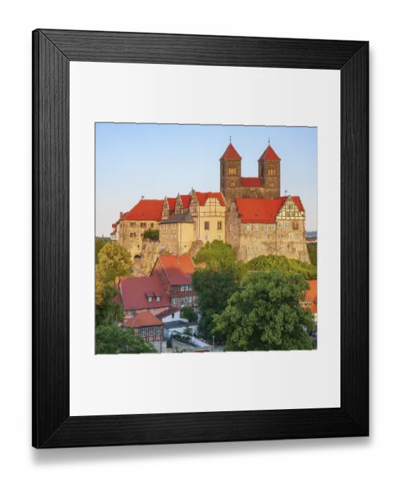 Framed Print : View of the Schlossberg with St Servatius collegiate church and castle