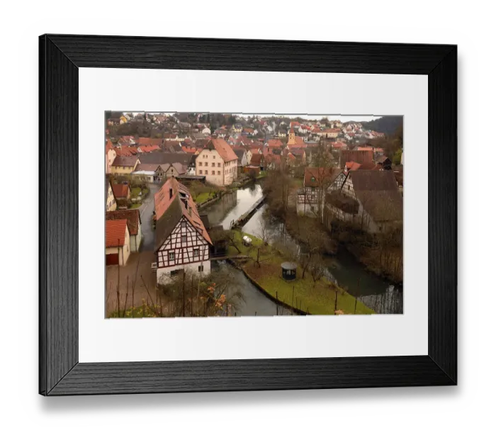 Framed Print : City view of Velden with Marienkirche church