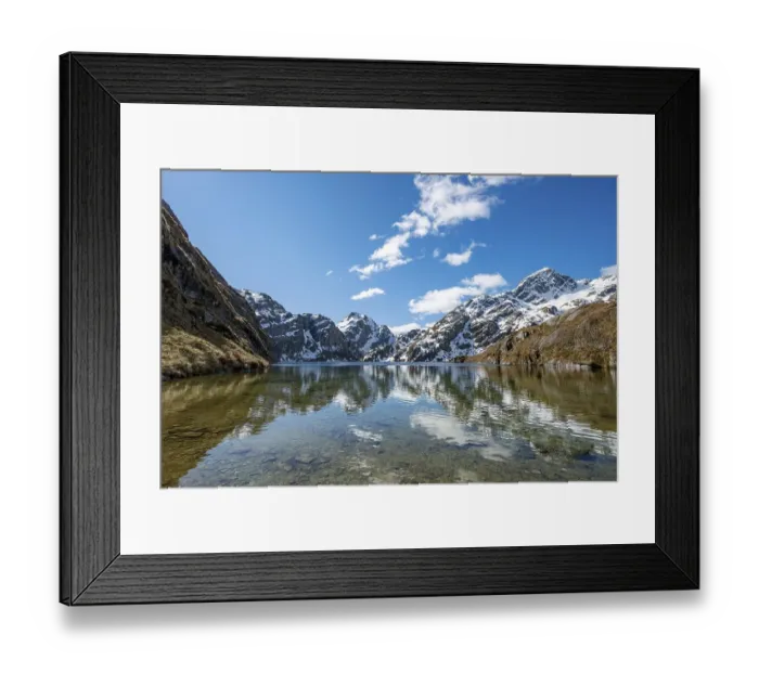 Framed Print : Mountains reflected in lake, Lake Harris Framed Print : Mountains reflected in lake, Lake Harris