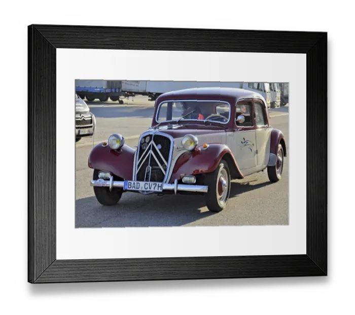 Framed Print : Vintage Citroen Traction Avant