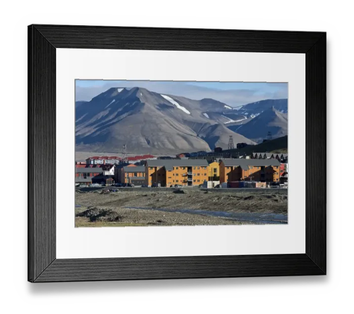 Framed Print : Town of Longyearbyen, Spitsbergen Framed Print : Town of Longyearbyen, Spitsbergen