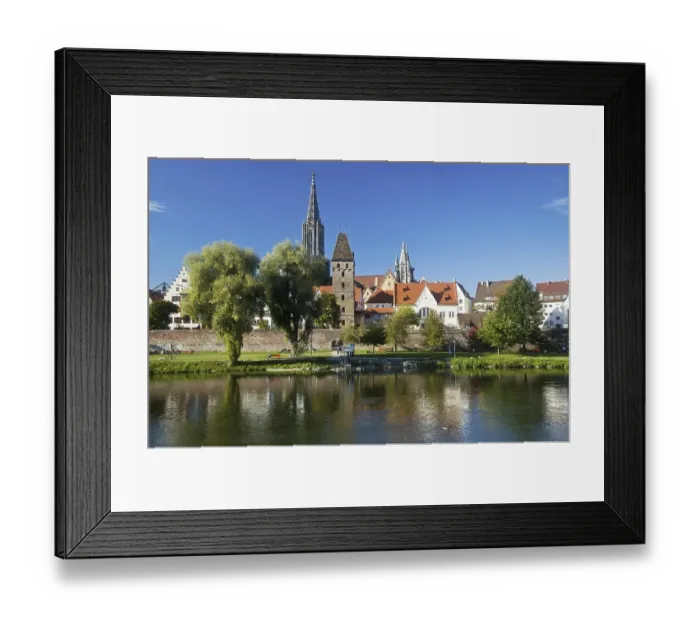 Framed Print : Panorama across the Danube River towards Ulm with Ulm Minster and Metzgerturm