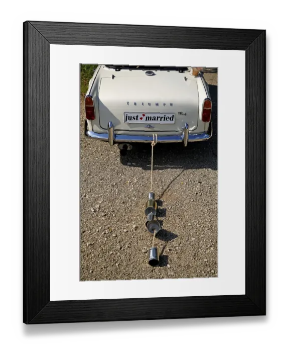 Framed Print : Car with Just married trail of cans