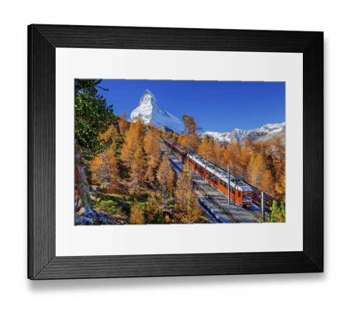 Framed Print : Gornergratbahn on the Riffelberg with Matterhorn 4478m in autumn