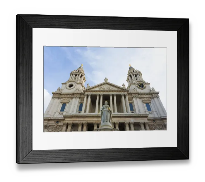 Framed Print : Statue of Queen Anne in front of St Framed Print : Statue of Queen Anne in front of St