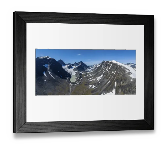 Framed Print : Kaskasavagge valley with Kaskapakte glacier and mountains