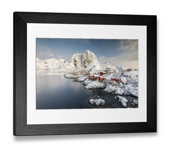 Framed Print : Town and fisherman's cabins or Rorbus in front of snowy mountains