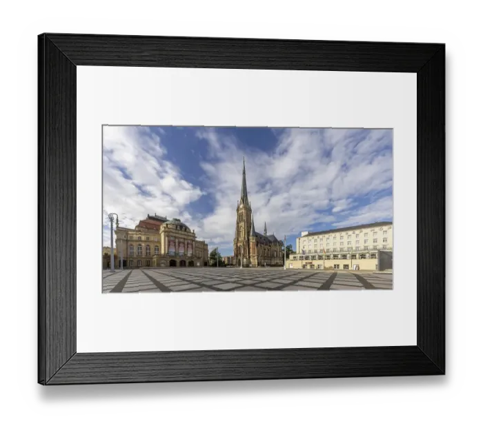 Framed Print : Sights at the theatre square: Opera House