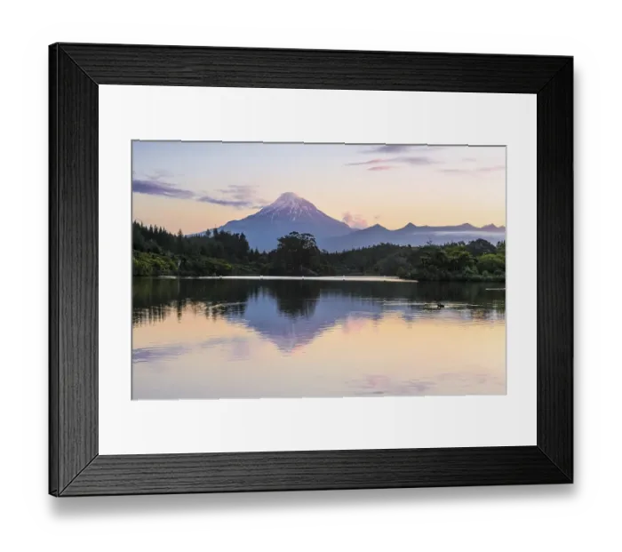 Framed Print : Mt Taranaki, Mt Egmont volcano Framed Print : Mt Taranaki, Mt Egmont volcano