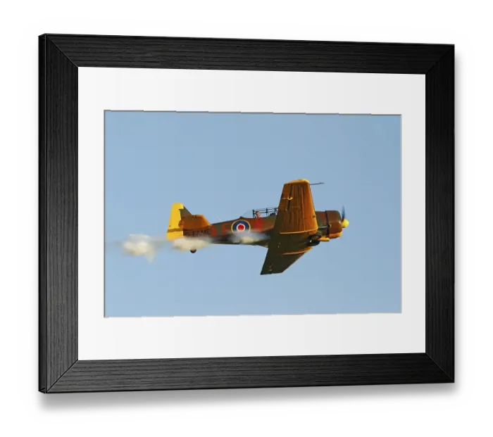 Framed Print : Vintage aircraft, North American Harvard T 6