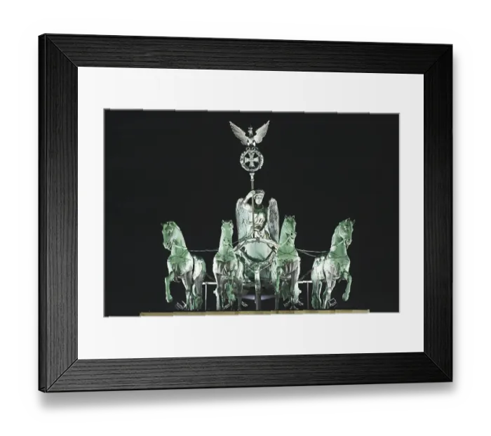 Framed Print : Illuminated sculpture Quadriga at Brandenburger Tor Framed Print : Illuminated sculpture Quadriga at Brandenburger Tor