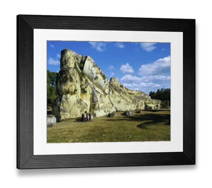 Framed Print : Reclining Buddha of Wat Lokaya Sutharam or Wat Lokayasutha