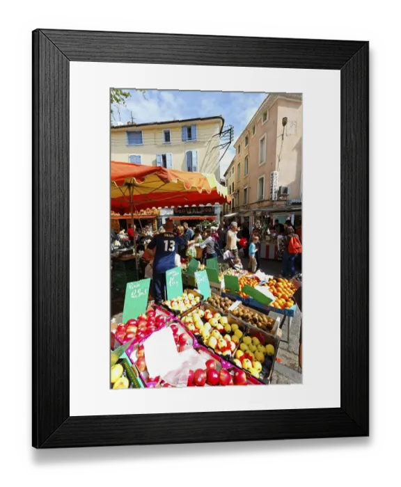Framed Print : Market in Apt city, Luberon, Vaucluse Framed Print : Market in Apt city, Luberon, Vaucluse
