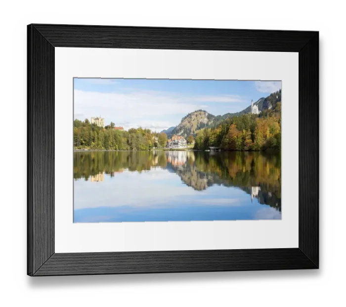 Framed Print : Alpsee lake with the royal castles of Schloss Neuschwanstein and Schloss Hohenschwangau in autumn