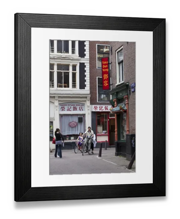 Framed Print : Chinatown district in the city centre