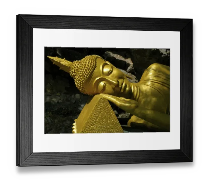 Framed Print : Lying head of the reclining Buddha in the Wat Tham Temple